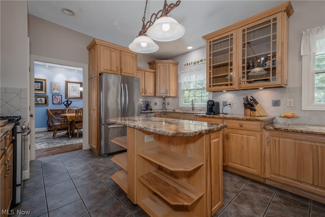 8955 Easton Street NE Louisville OH 44641