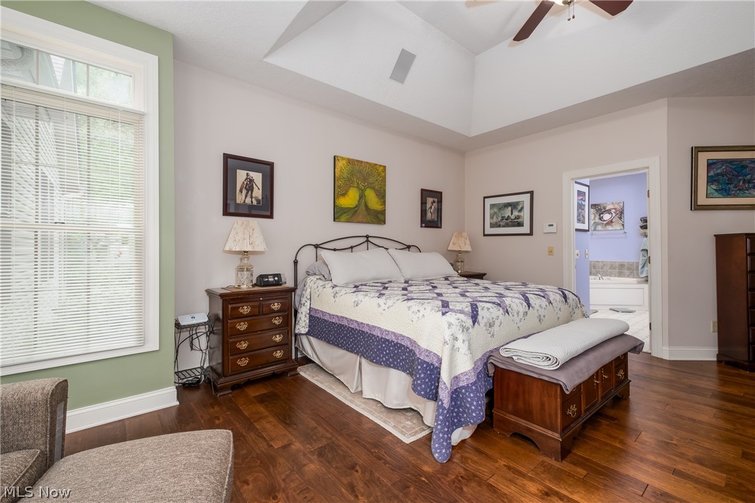8955 Easton Street NE Louisville OH 44641