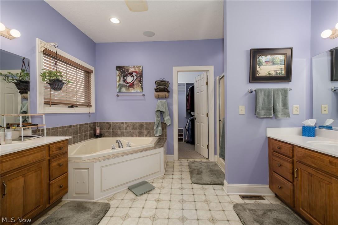 8955 Easton Street NE Louisville OH 44641