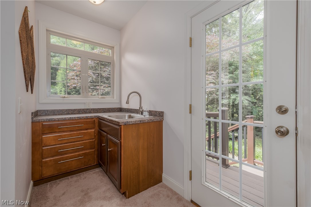 8955 Easton Street NE Louisville OH 44641