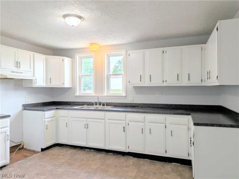 290 W Main Street Alliance OH 44601
