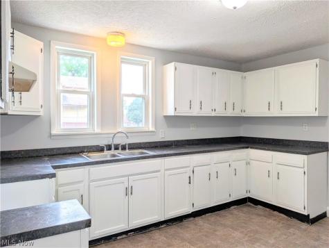 290 W Main Street Alliance OH 44601