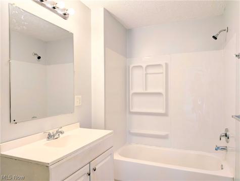 290 W Main Street Alliance OH 44601