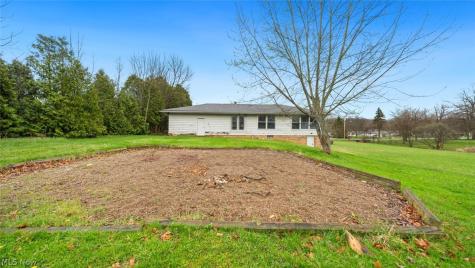 19156 Howe Road Strongsville OH 44136