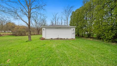 19156 Howe Road Strongsville OH 44136