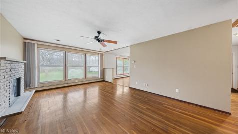 19156 Howe Road Strongsville OH 44136