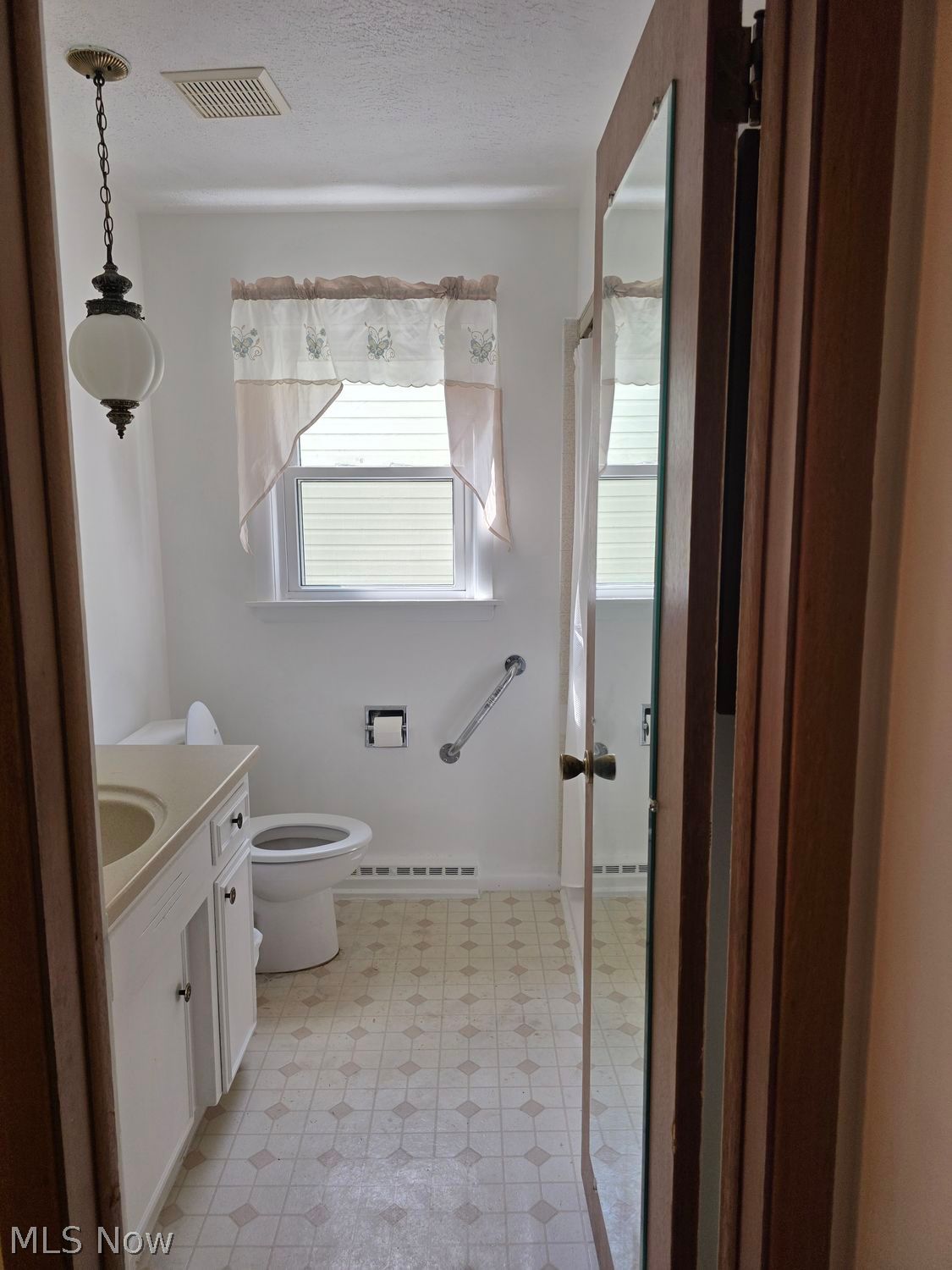 826 N Bentley Avenue Niles OH 44446