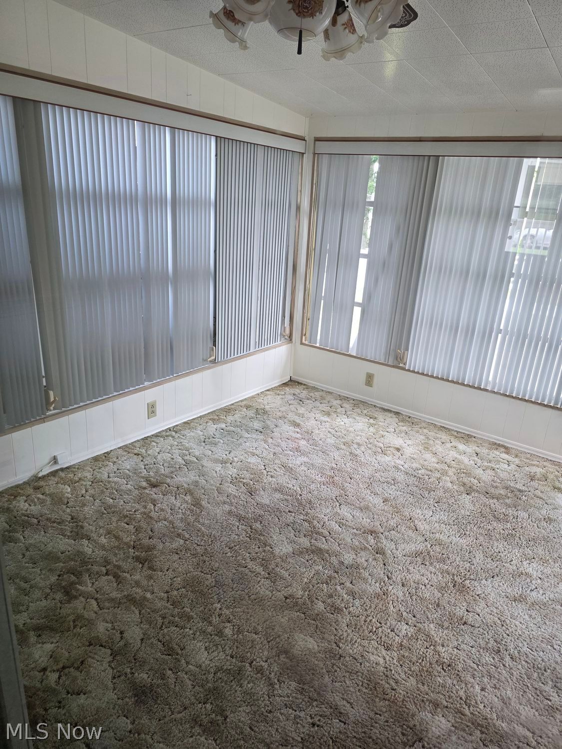 826 N Bentley Avenue Niles OH 44446