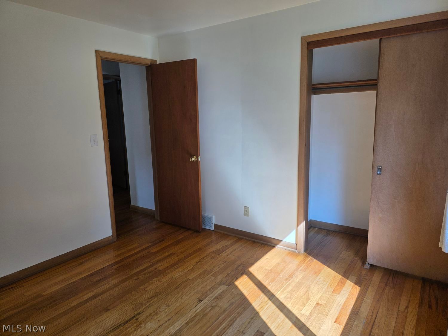 826 N Bentley Avenue Niles OH 44446