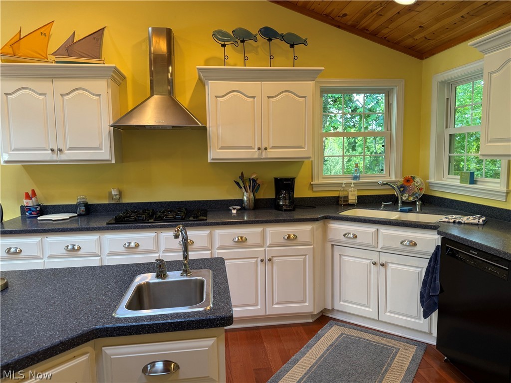 2594 W Buckhorn Drive Millersburg OH 44654