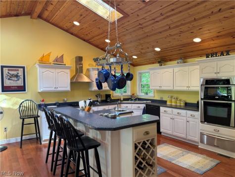 2594 W Buckhorn Drive Millersburg OH 44654