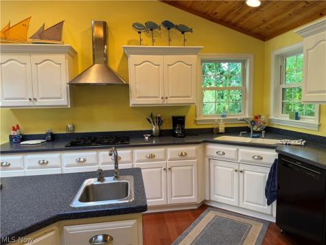 2594 W Buckhorn Drive Millersburg OH 44654