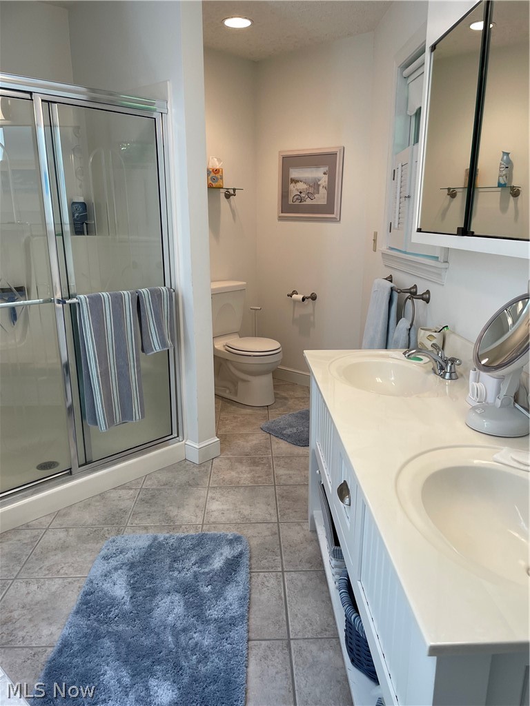 2594 W Buckhorn Drive Millersburg OH 44654