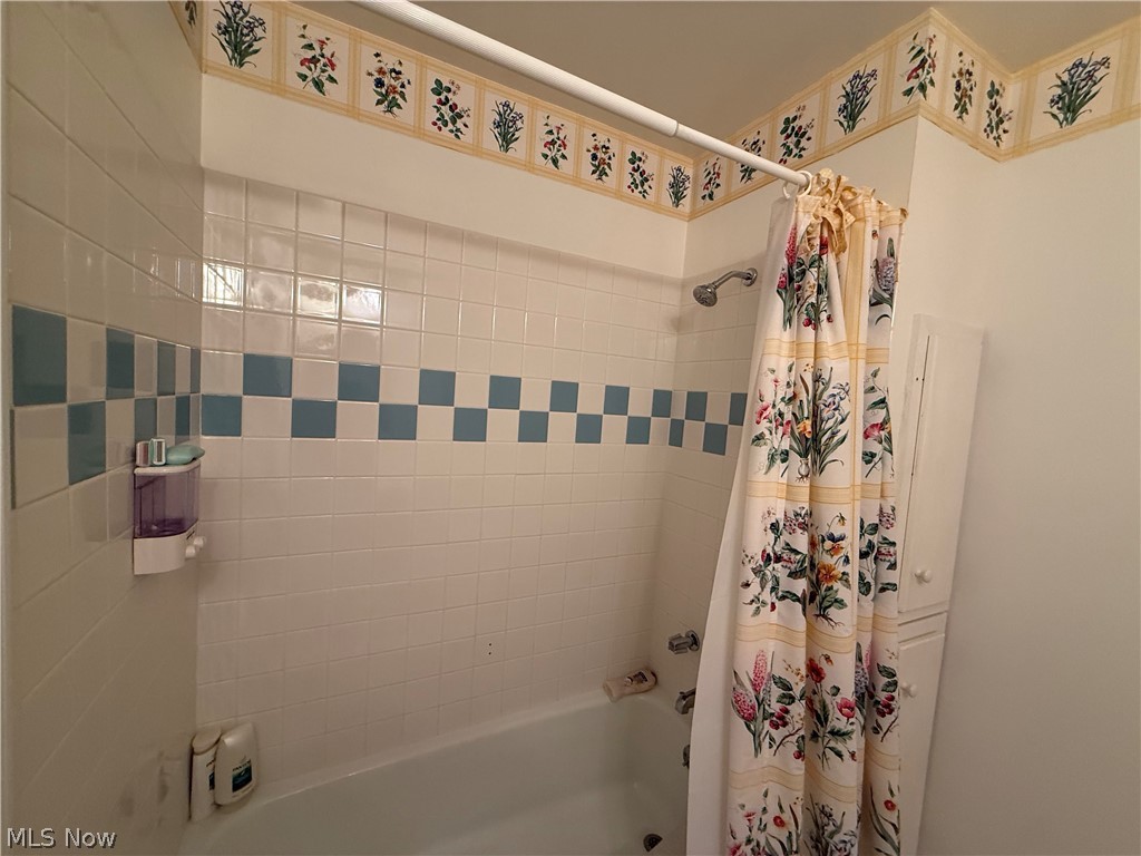 2594 W Buckhorn Drive Millersburg OH 44654
