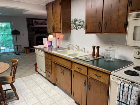 2594 W Buckhorn Drive Millersburg OH 44654