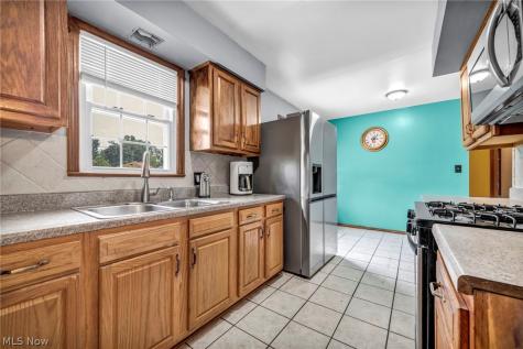 10615 Bellaire Road Cleveland OH 44111