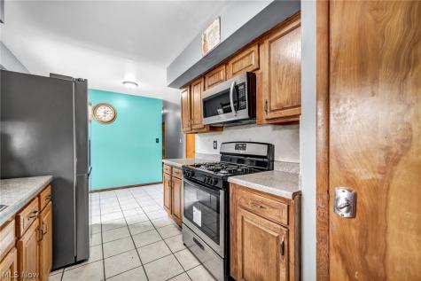 10615 Bellaire Road Cleveland OH 44111