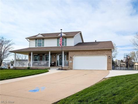 812 Joel Circle Louisville OH 44641