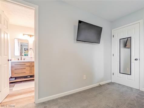 812 Joel Circle Louisville OH 44641