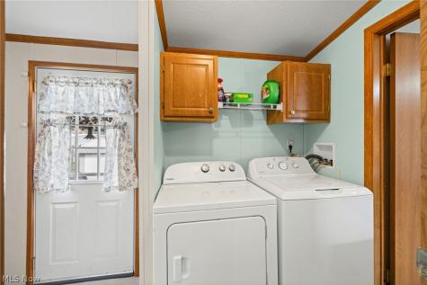 19 Brookins Drive Olmsted Falls OH 44138