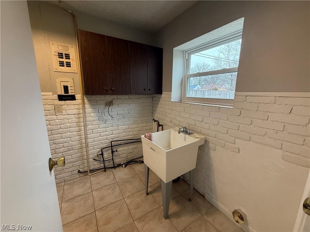 6751 Oakwood Road Parma Heights OH 44130