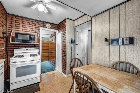 3965 E 177th Street Cleveland OH 44128