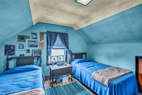 3965 E 177th Street Cleveland OH 44128