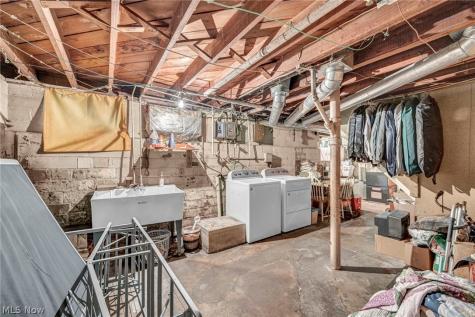 3965 E 177th Street Cleveland OH 44128