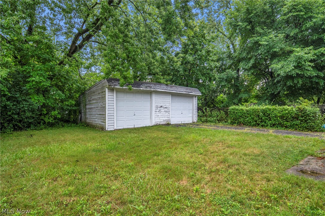 3965 E 177th Street Cleveland OH 44128
