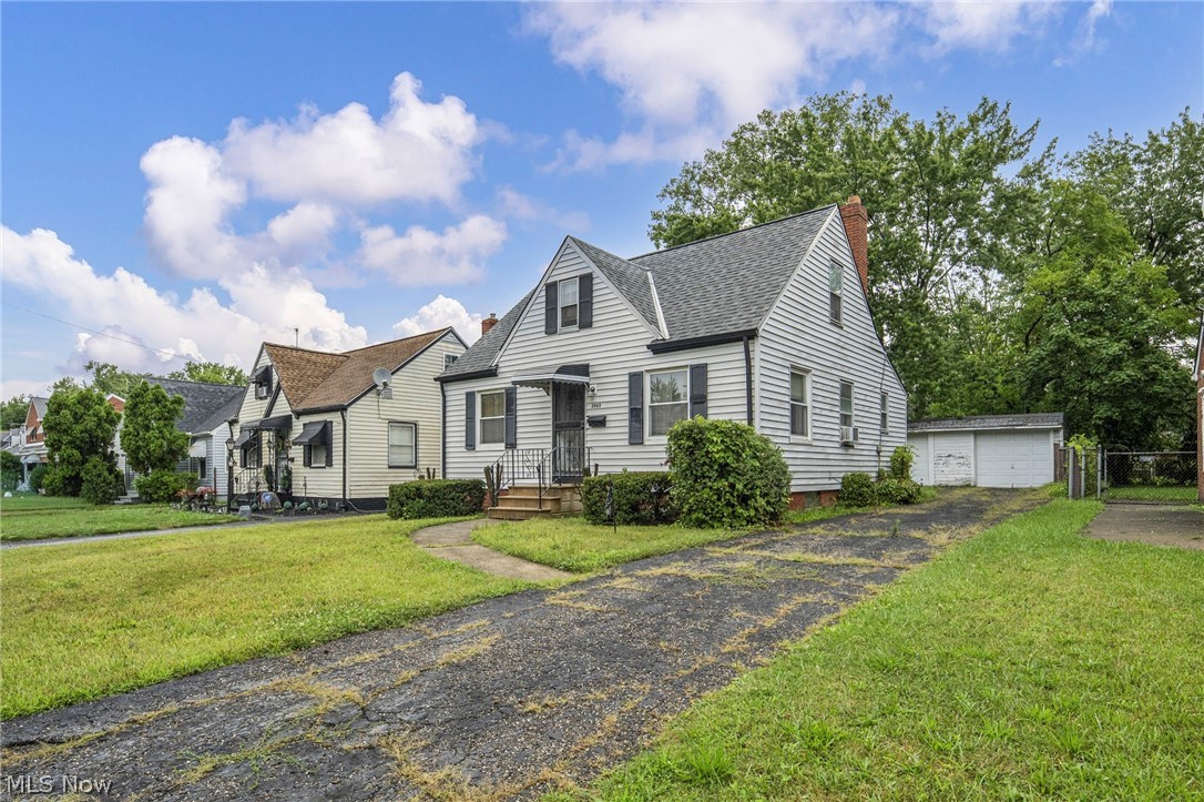 3965 E 177th Street Cleveland OH 44128
