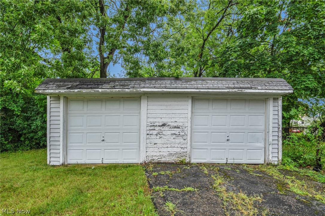 3965 E 177th Street Cleveland OH 44128