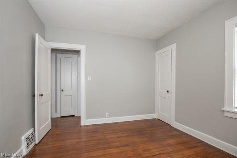 1539 Maplegrove Road South Euclid OH 44121