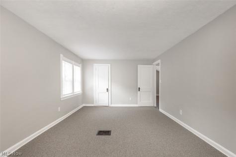1539 Maplegrove Road South Euclid OH 44121