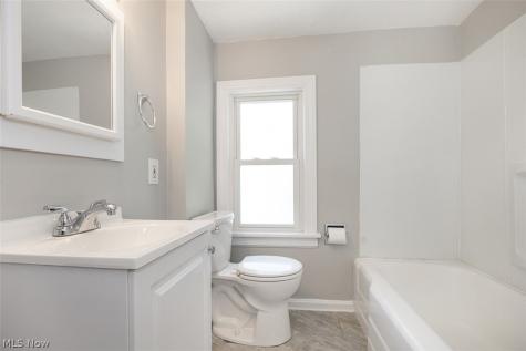 1539 Maplegrove Road South Euclid OH 44121