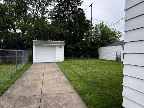 7618 Wooster Parkway Parma OH 44129