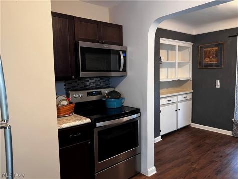 7618 Wooster Parkway Parma OH 44129