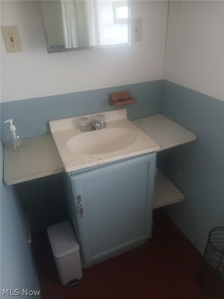 18658 Abby Avenue Euclid OH 44119