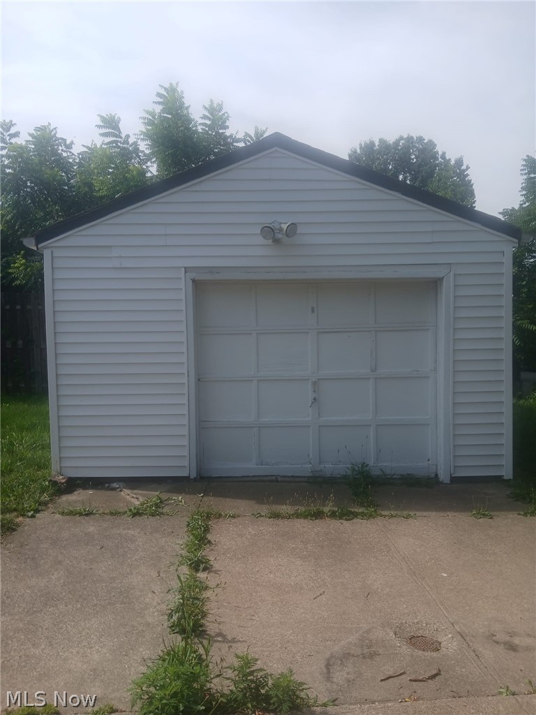 18658 Abby Avenue Euclid OH 44119