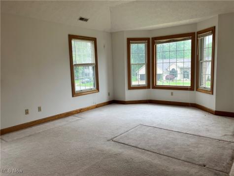 1254 Maxfli Drive Akron OH 44312