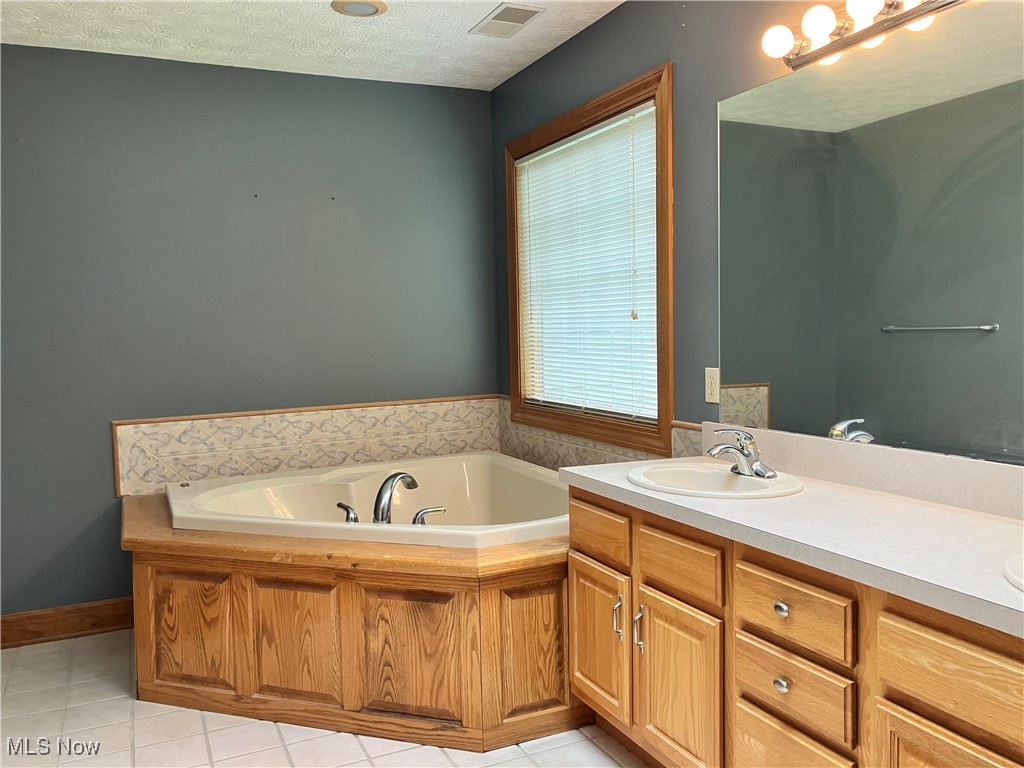 1254 Maxfli Drive Akron OH 44312