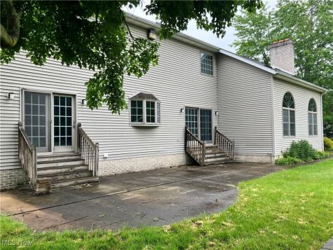 1254 Maxfli Drive Akron OH 44312