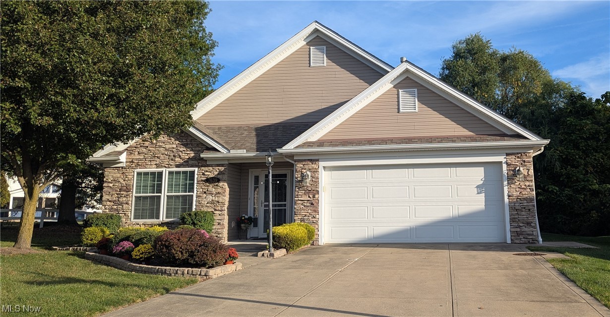 7639 Falling Leaf Drive Seven Hills OH 44131