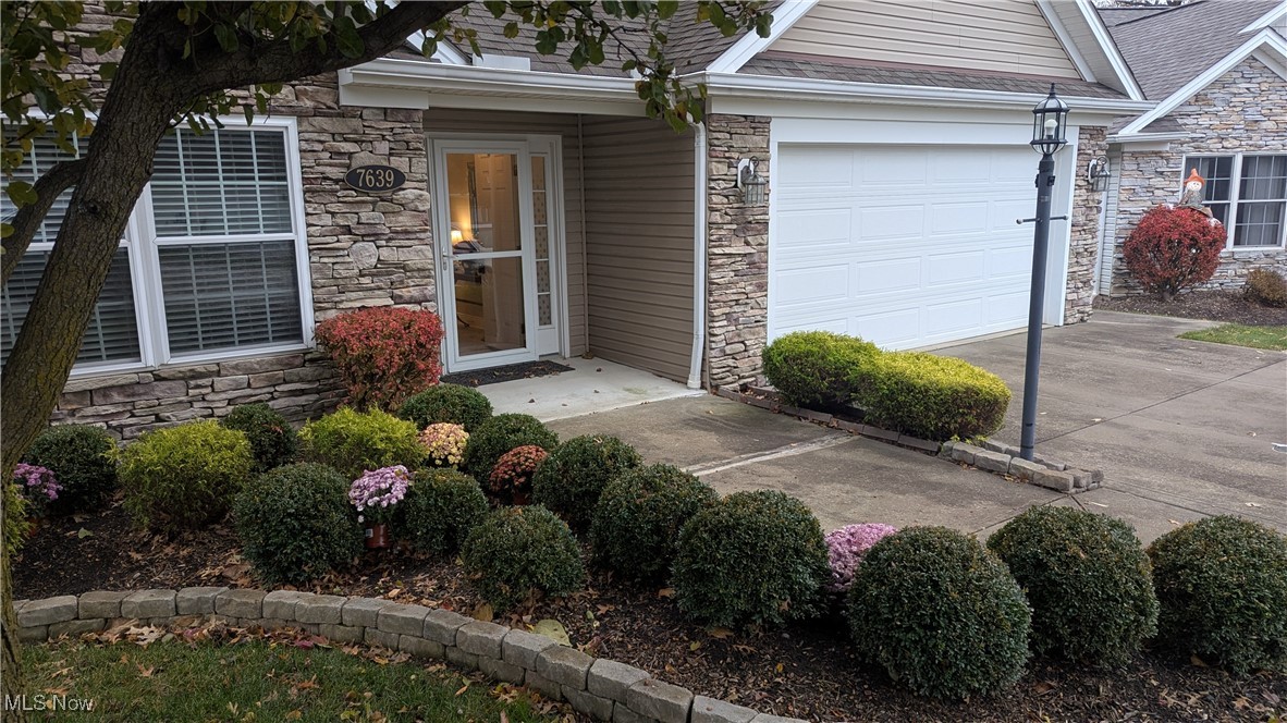 7639 Falling Leaf Drive Seven Hills OH 44131