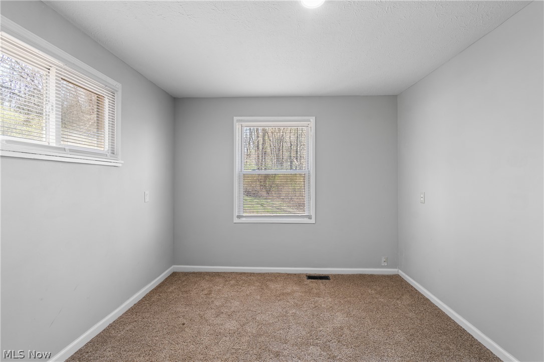 2523 Sherr Avenue SE Canton OH 44707