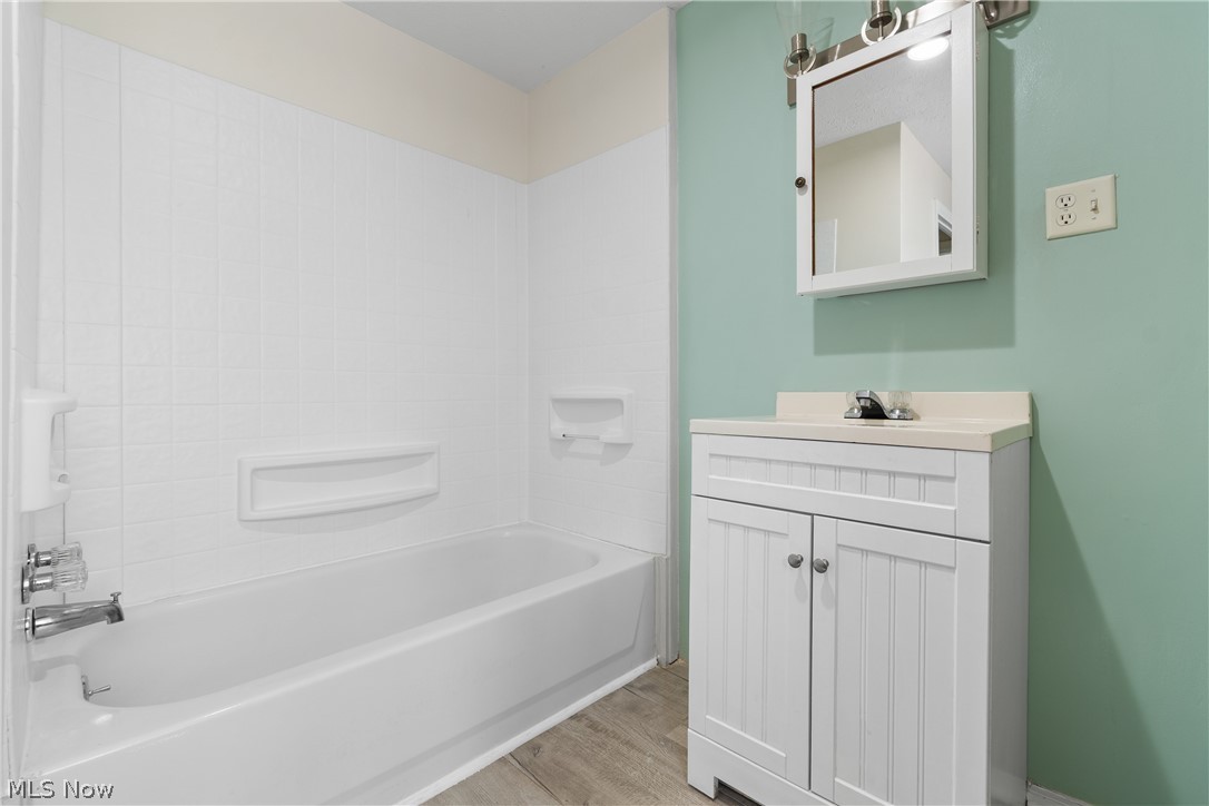 2523 Sherr Avenue SE Canton OH 44707
