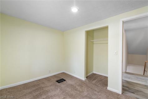 2523 Sherr Avenue SE Canton OH 44707