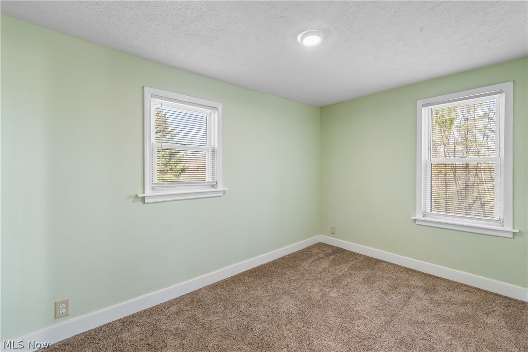 2523 Sherr Avenue SE Canton OH 44707
