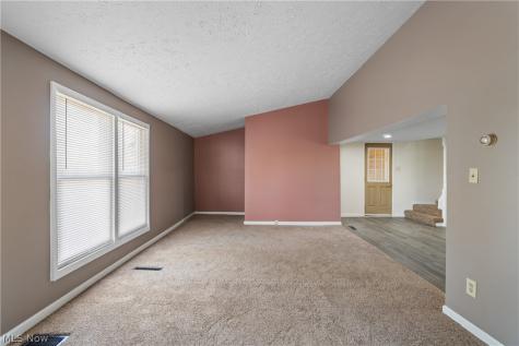 2523 Sherr Avenue SE Canton OH 44707