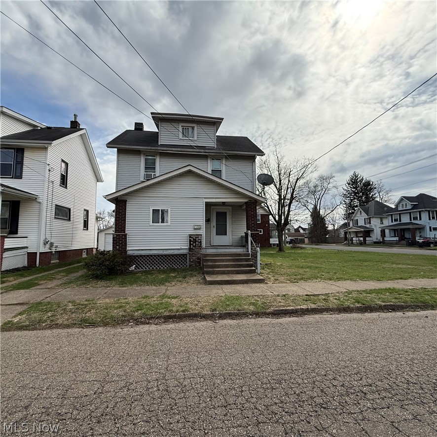 2106 Indiana Way NE Canton OH 44705