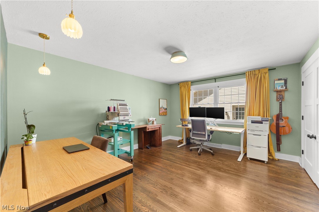 19125 E Shoreland Avenue Rocky River OH 44116
